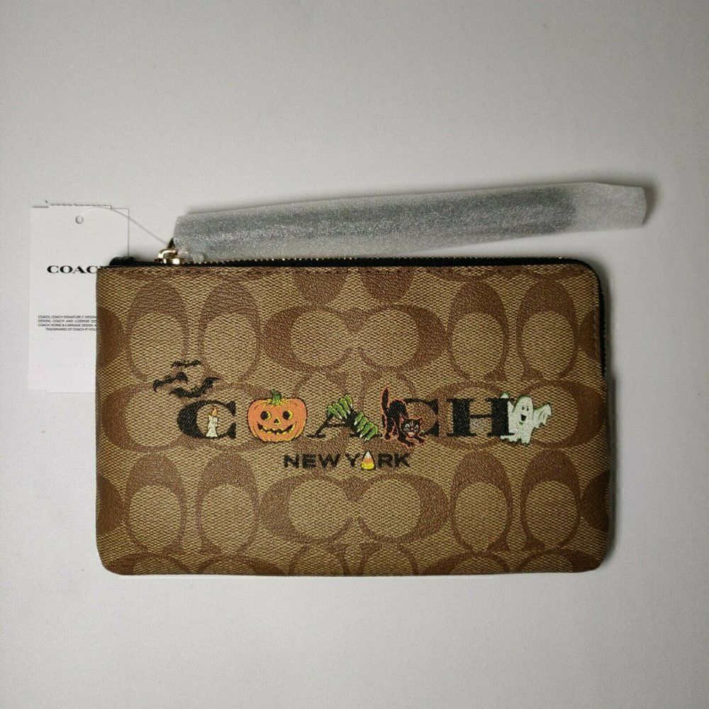 NWT COACH C6037 Large Corner Zip Wristlet In Signature Canvas With Halloween